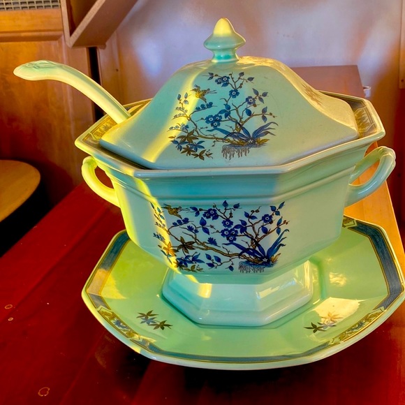 COPY - Adams Calyx Ware Ming Toi Soup Tureen - Picture 3 of 15